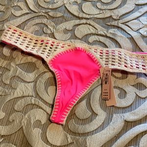 Victoria’s Secret bikini